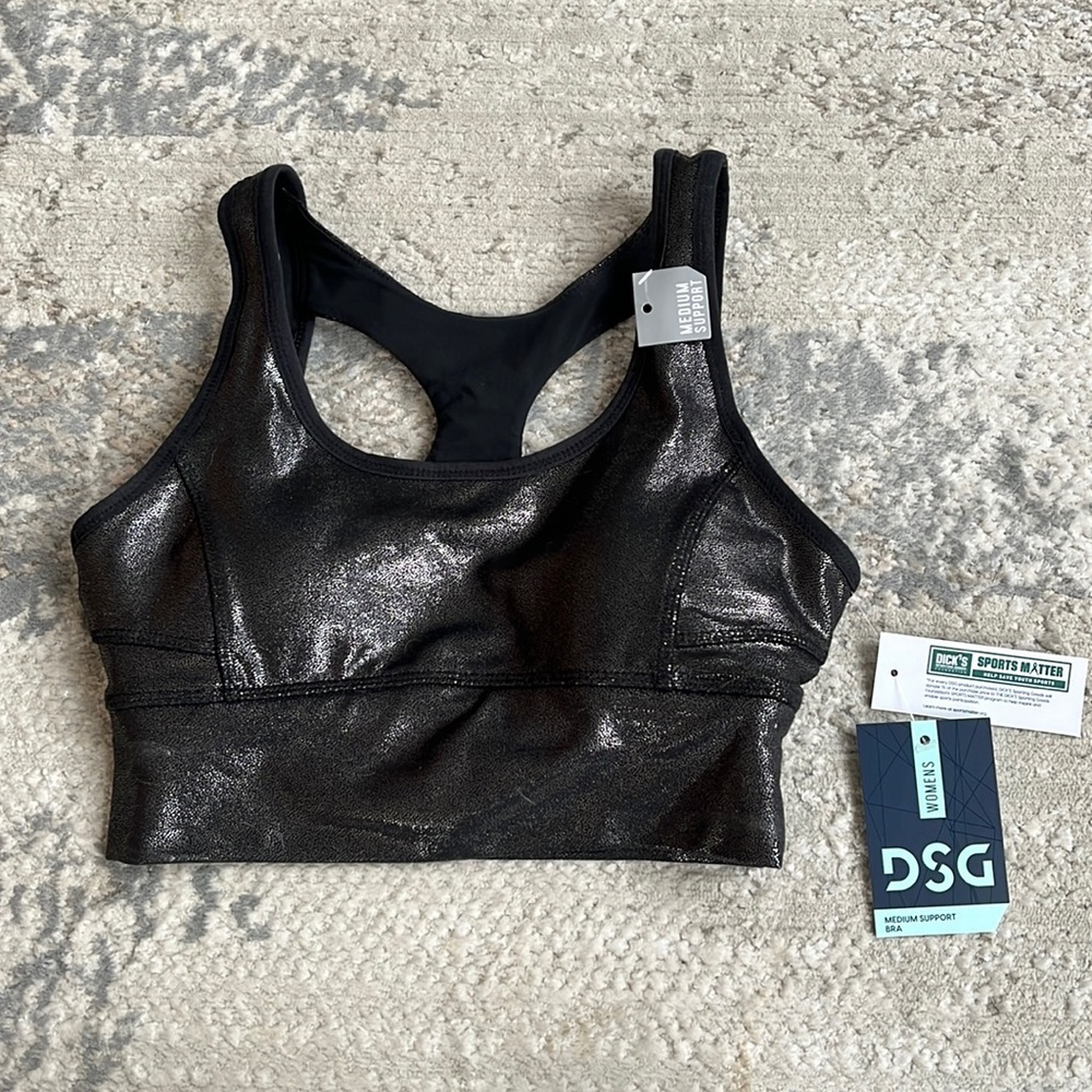 Super cute sports bra, perfect for the gym!